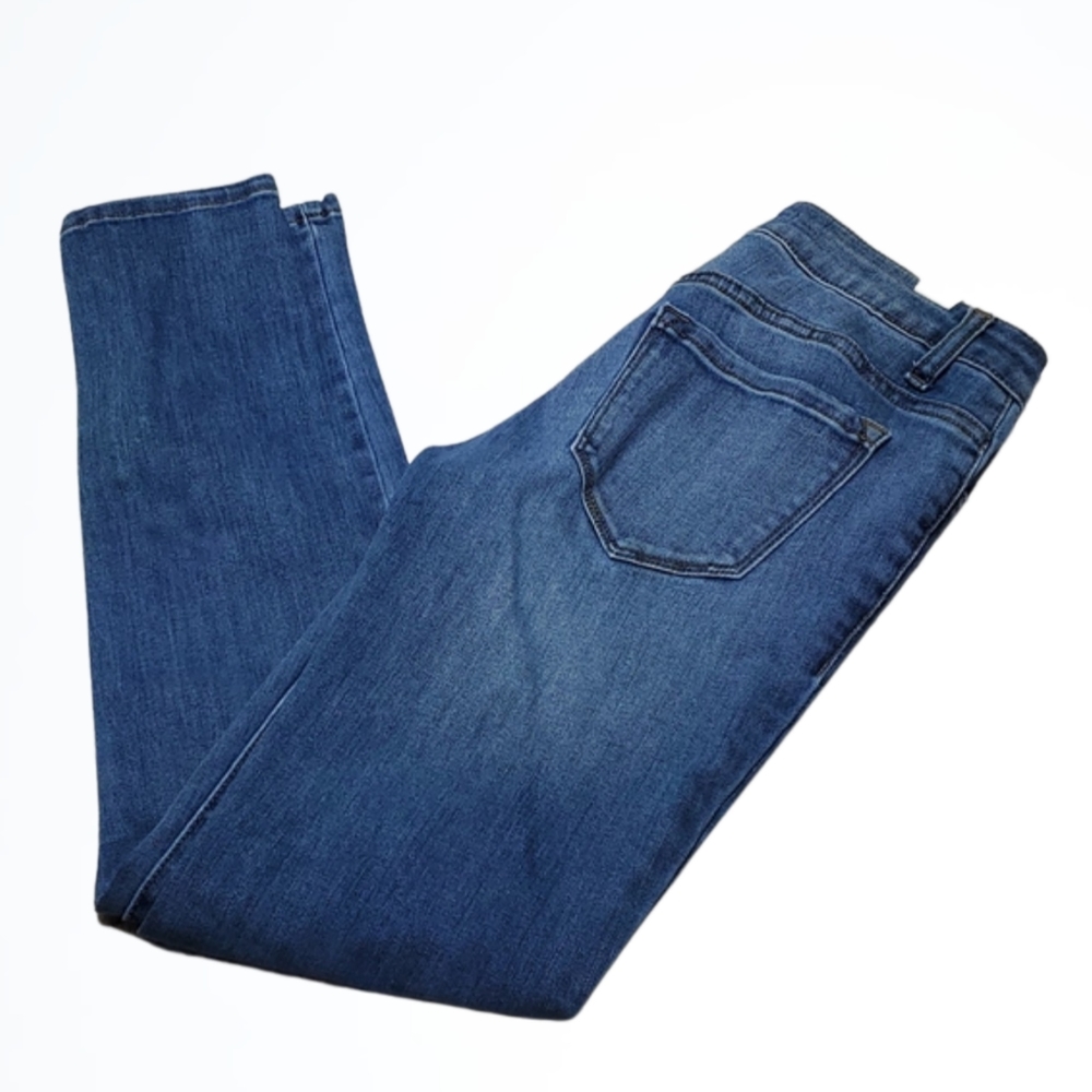 KanCan Mid Rise Skinny Blue Jeans Size 26 Waist 26.5 Inches Inseam 29 Inches